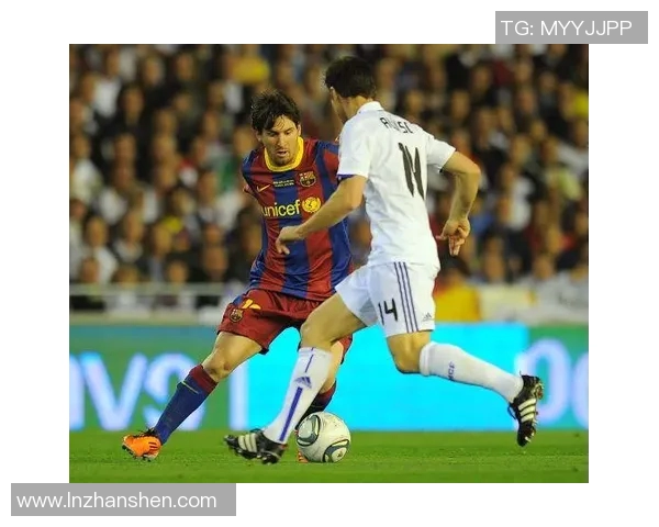 梅西足球场上的精彩过人瞬间集锦与背后故事分享