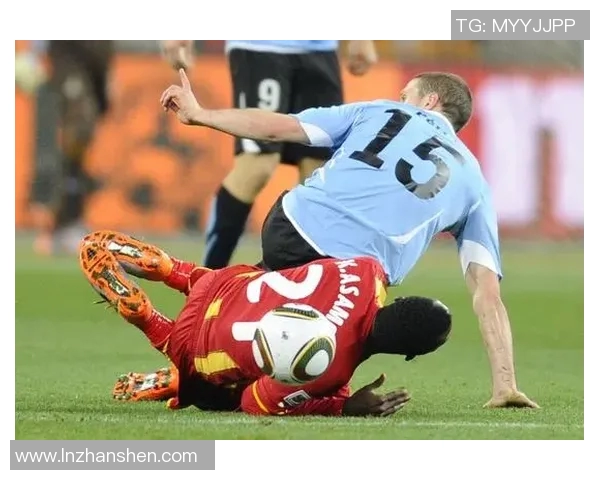 意大利与乌拉圭精彩对决全场录像回放及精彩瞬间分析